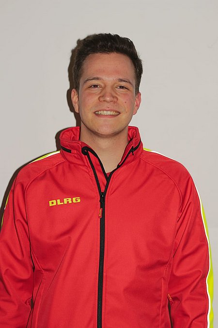 Information & Kommunikation: Niclas Schmidt